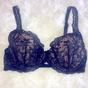 🖤 Beautiful Victoria’s Secret Black Lace Bra 🖤